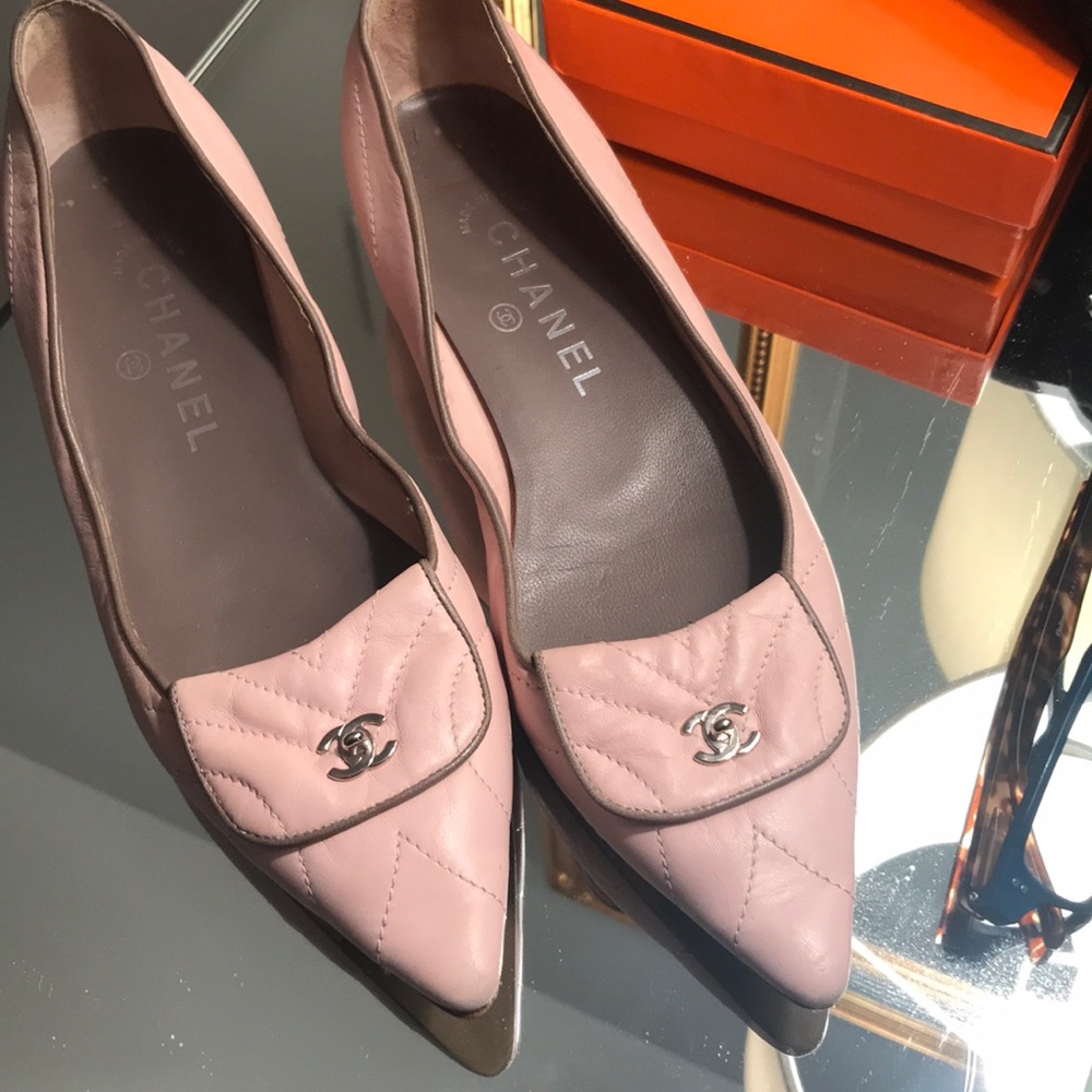 Chanel ballet pink flats